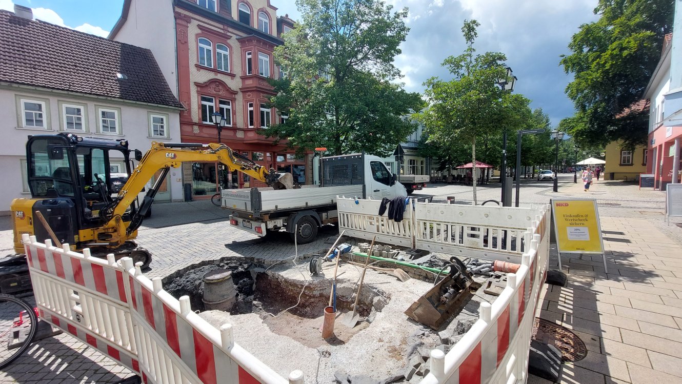 Ziegenbrunnen in der Ilmenauer Innenstadt wird zum Trinkbrunnen umgebaut