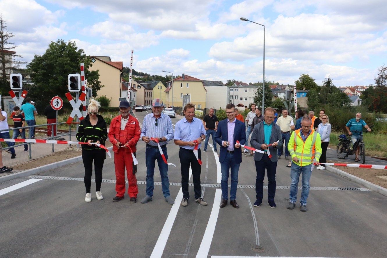 Vorfristige Freigabe der Oehrenstöcker Straße in Ilmenau nach Sanierung